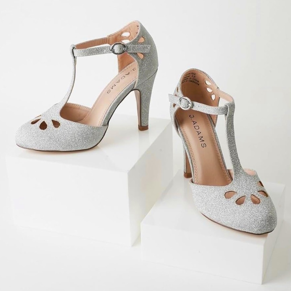J. Adams new in box silver glitter t-strap Mary-Jane’s Size 7
